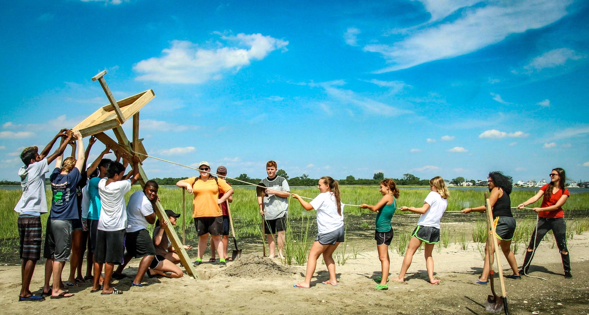 Littoral Society Jamaica Bay R-Corps interns erect an osprey platform in 2017