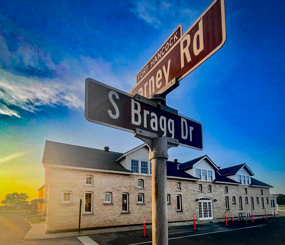 exterior of the mule barn tavern on Sandy Hook