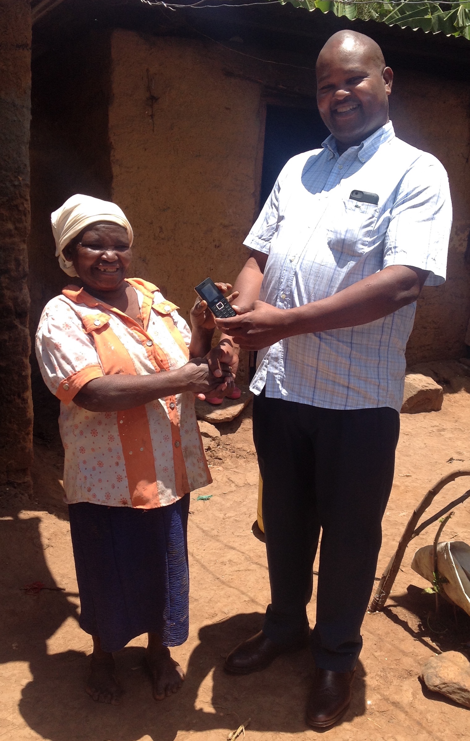 Alternate text Alternate text