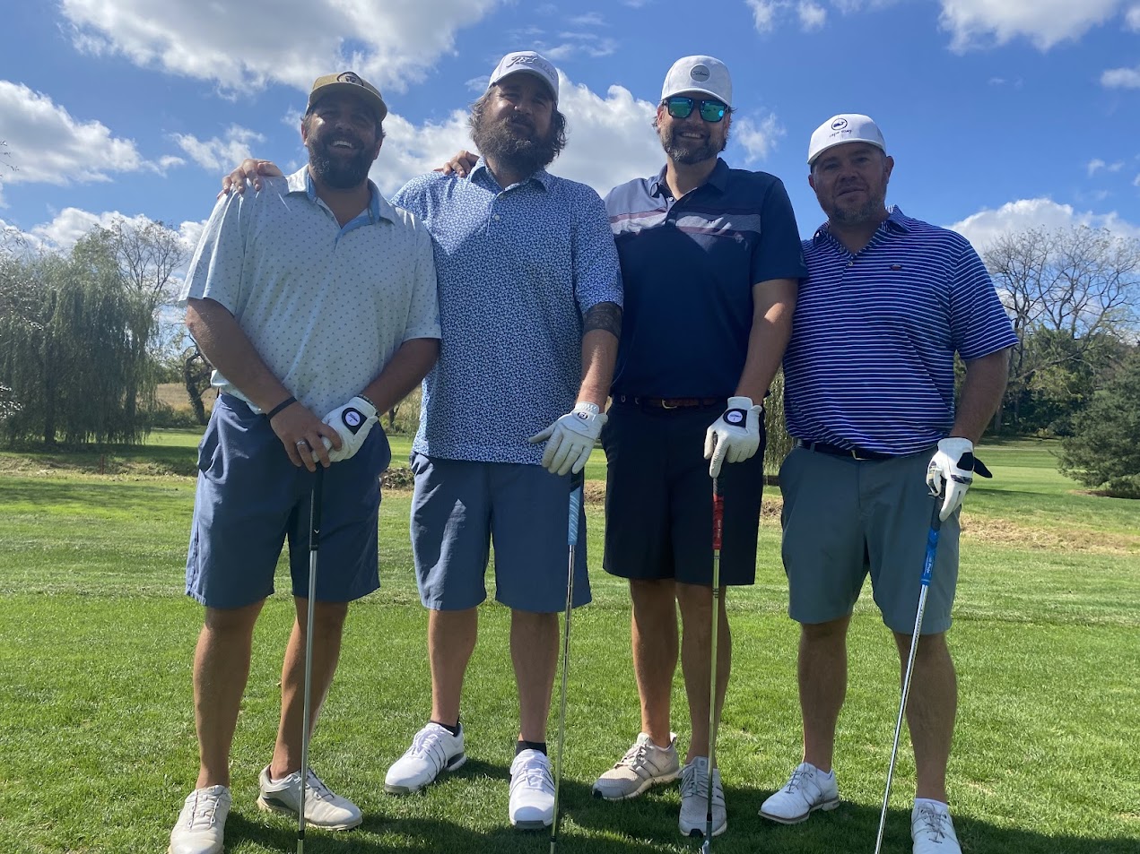 A magnifying glass with an eye in the middle.